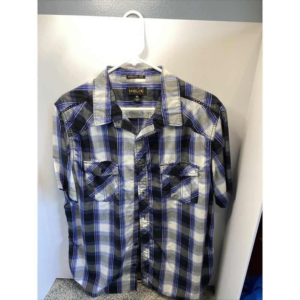 Helix Athletic Fit Short Sleeve Button Up Shirt Blue Plaid Pockets Men Size XL
